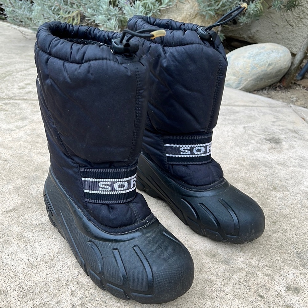 💚Sorel Cub Insulated Black Snow Boot Size 5